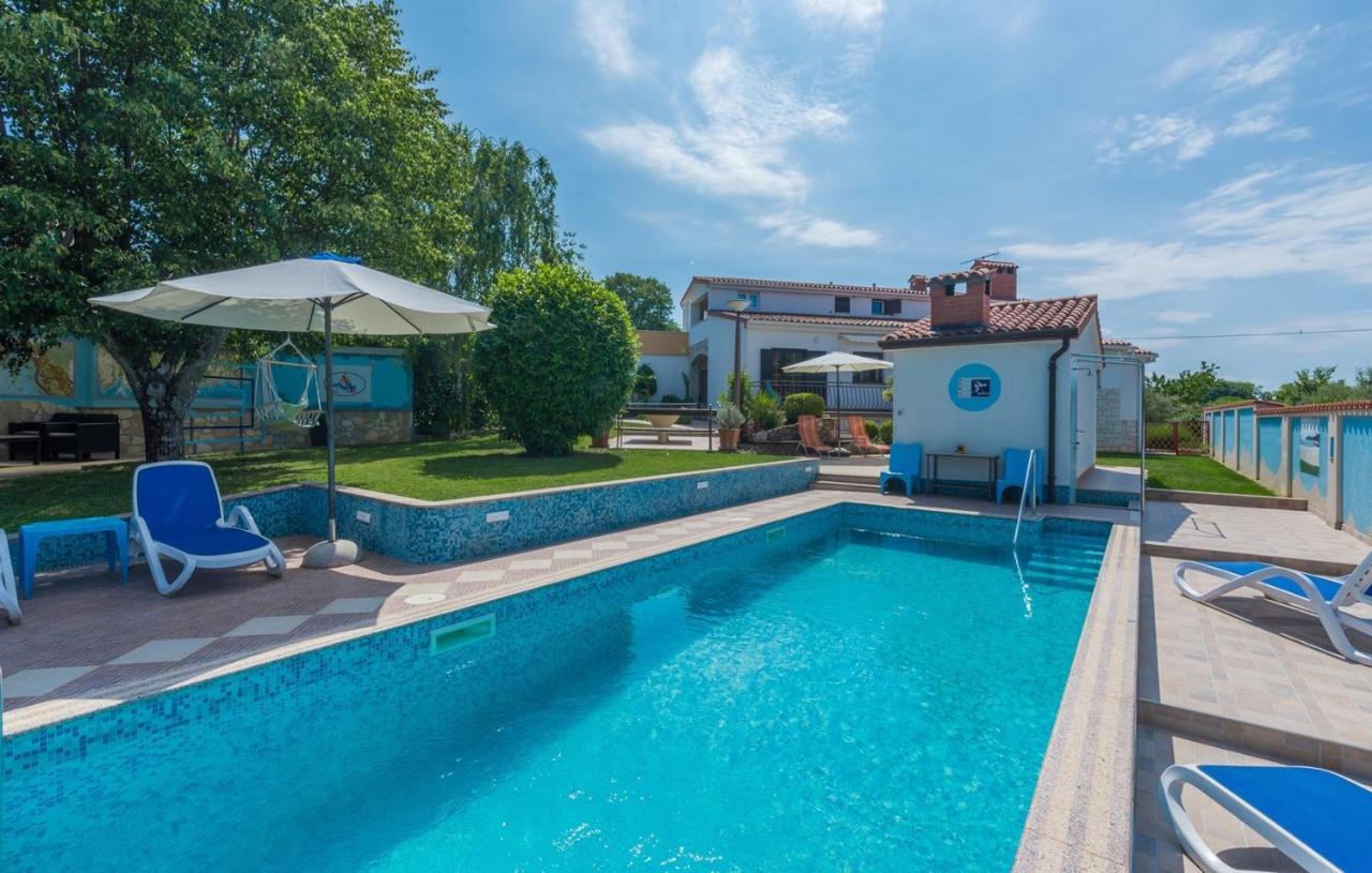 Villa Anita With Common Pool Vrvari المظهر الخارجي الصورة