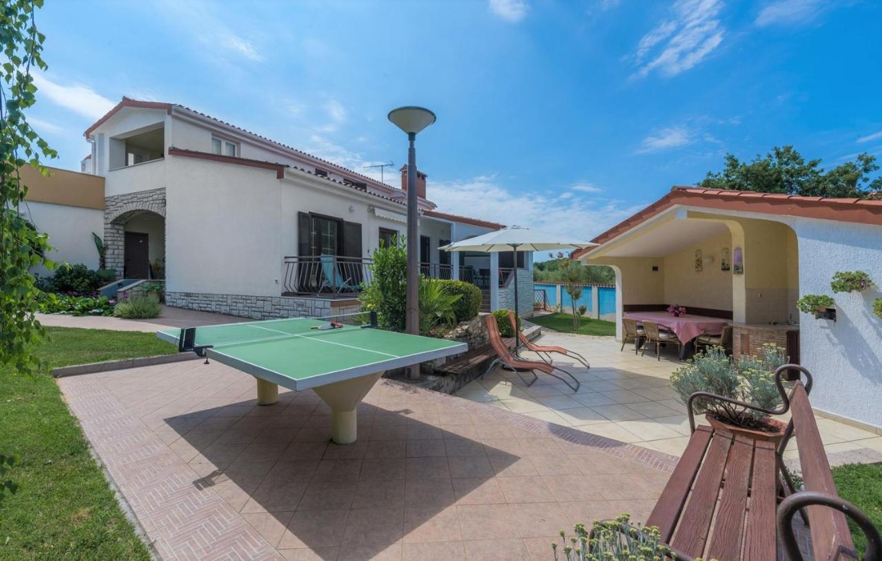 Villa Anita With Common Pool Vrvari المظهر الخارجي الصورة