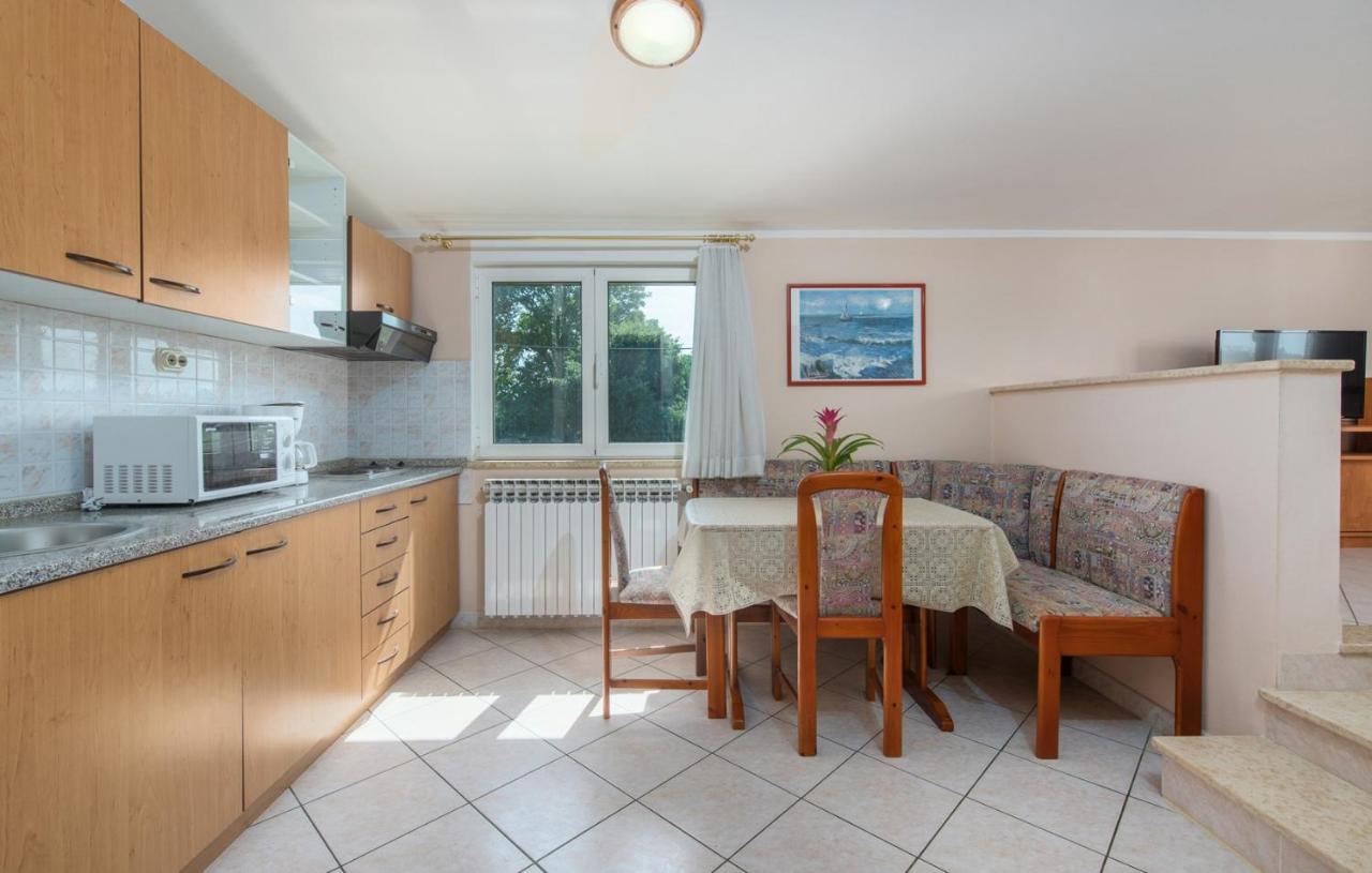 Villa Anita With Common Pool Vrvari المظهر الخارجي الصورة