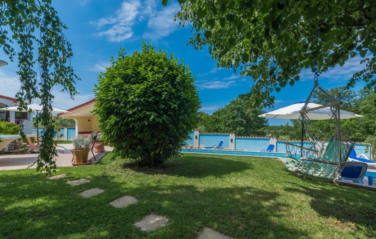 Villa Anita With Common Pool Vrvari المظهر الخارجي الصورة