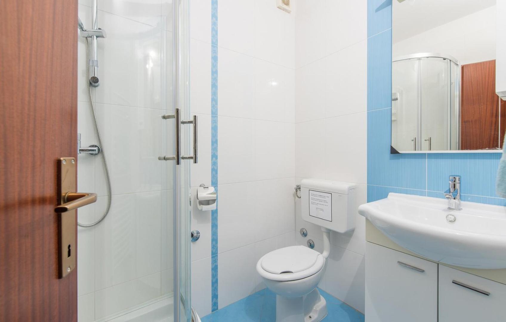 Villa Anita With Common Pool Vrvari الغرفة الصورة